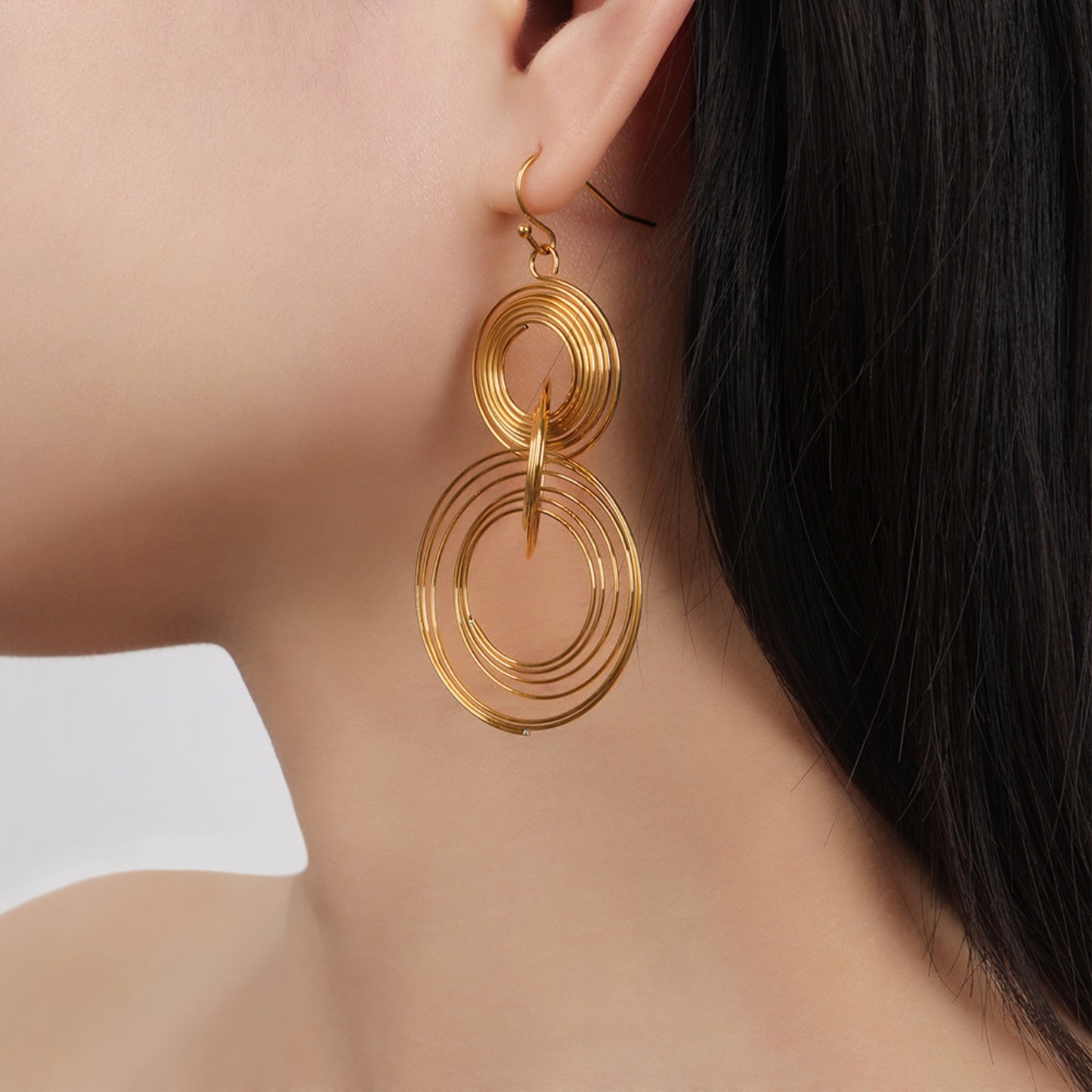 honeybee Mumford's Multi-Layered Round Shape Earrings