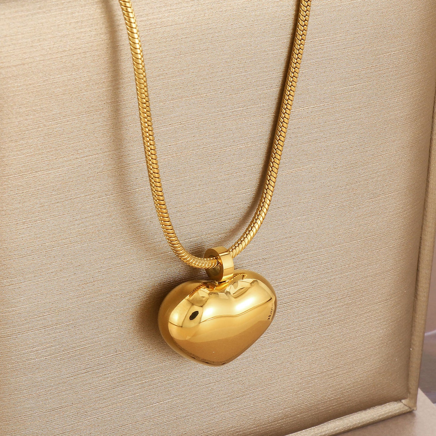 Honeybee Mumford's Heart Pendant Necklace