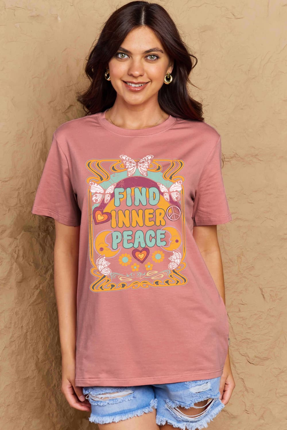 Honeybee Mumford's Simply Love Full Size FIND INNER PEACE Graphic Cotton T-Shirt