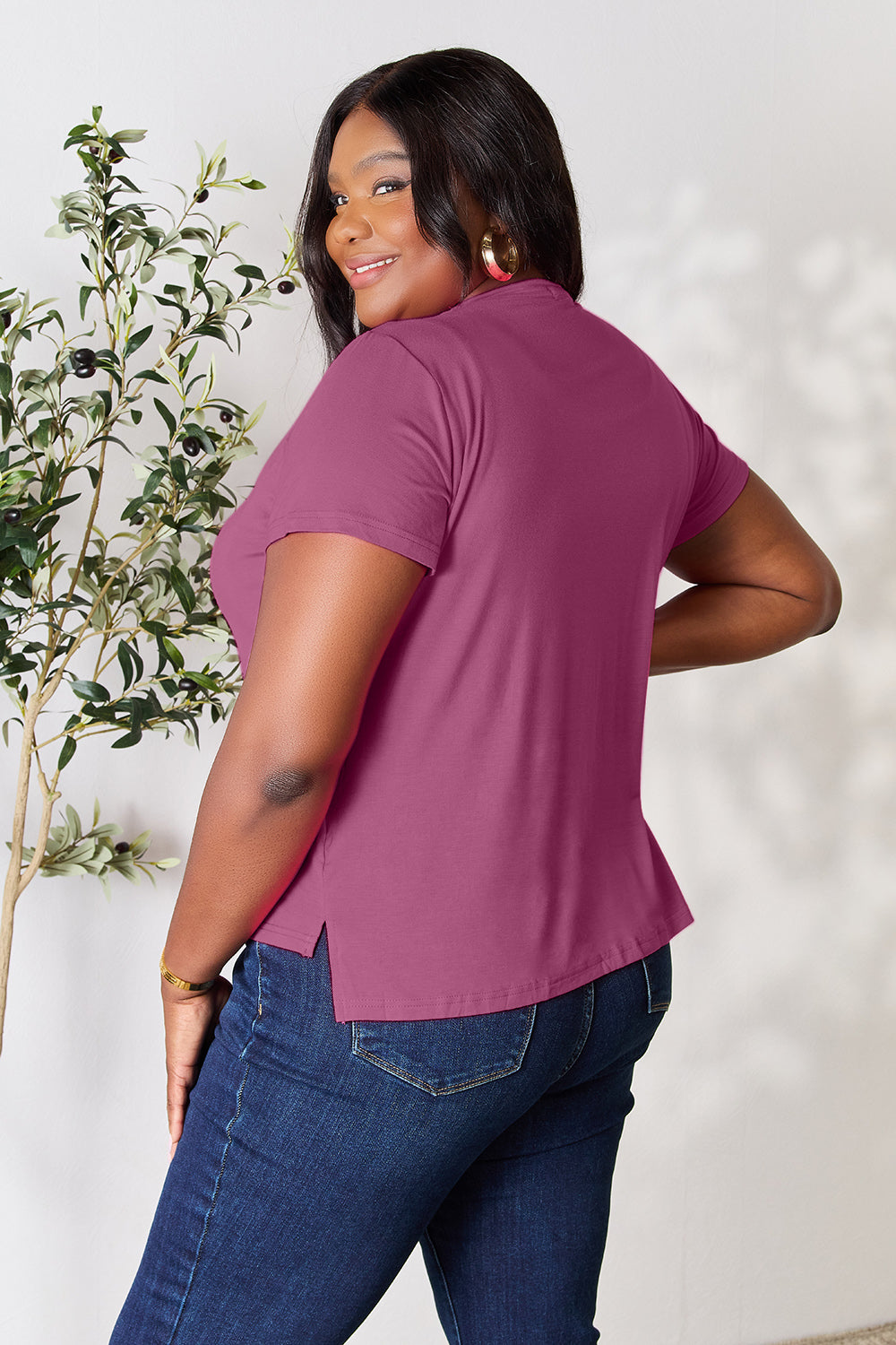 Honeybee Mumford's Round Neck Short Sleeve T-Shirt ( Black , Purple , Turquoise and more)