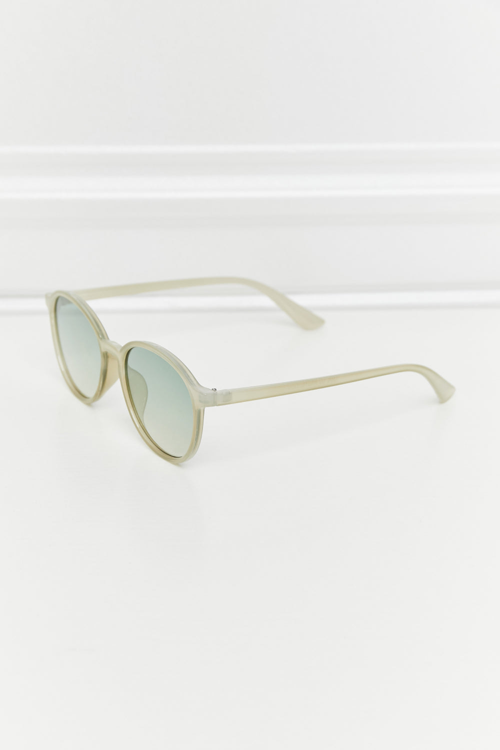 Honeybee Mumford's Full Rim Frame Sunglasses