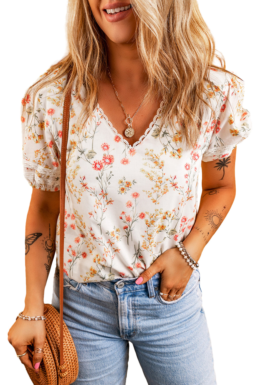 honeybee Mumford's Beige Boho Floral Lace Trim Short Sleeve Blouse