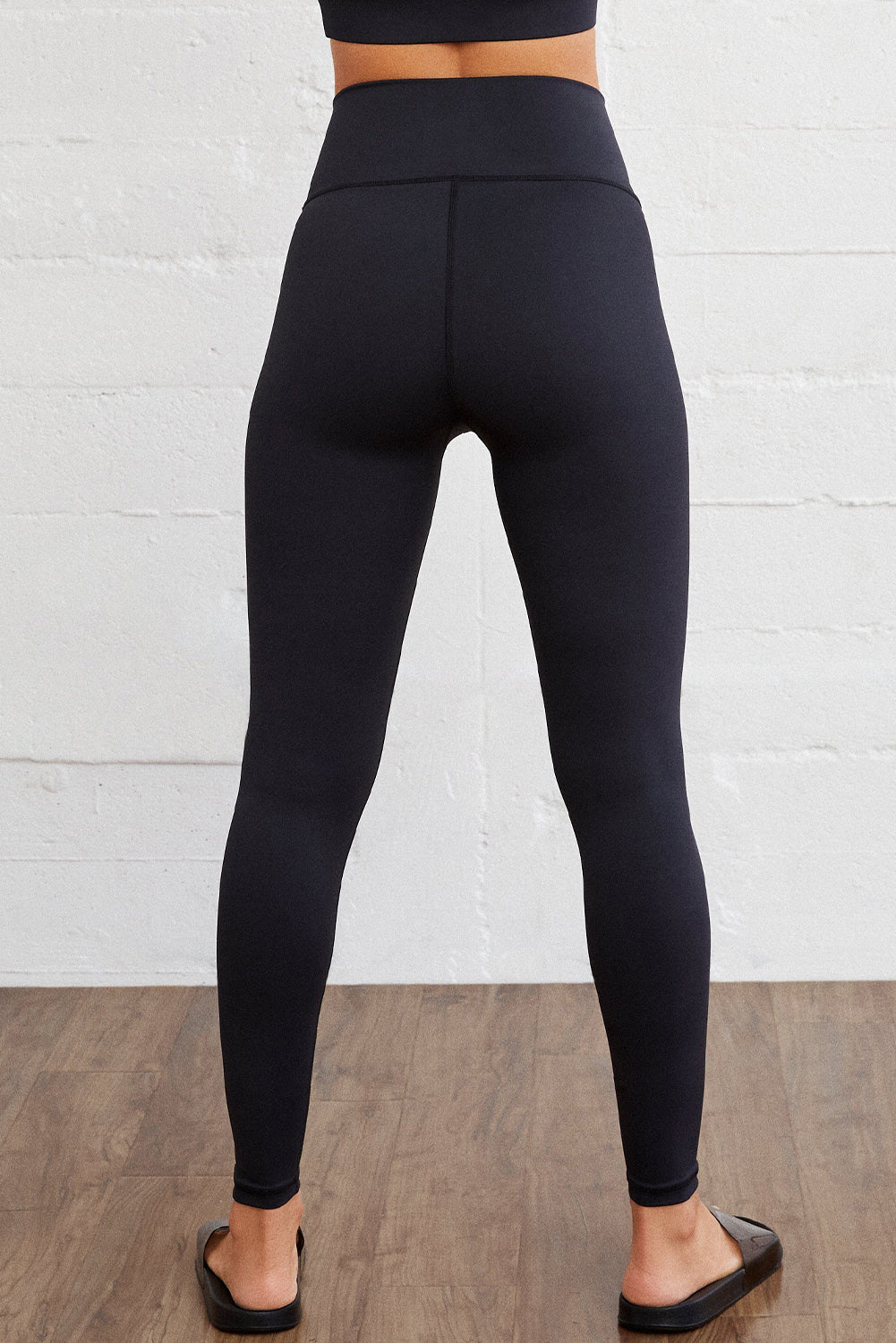 Honeybee Mumford's Black Arched Waist Seamless Active Leggings