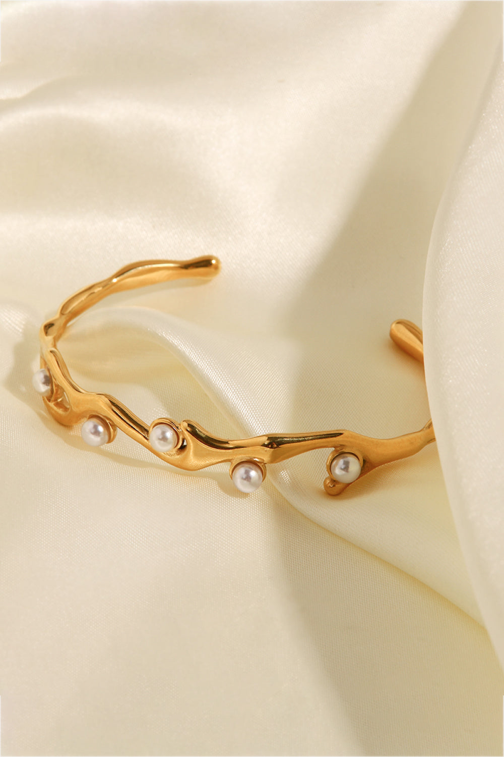 Honeybee Mumford's Synthetic Pearl Open Bracelet