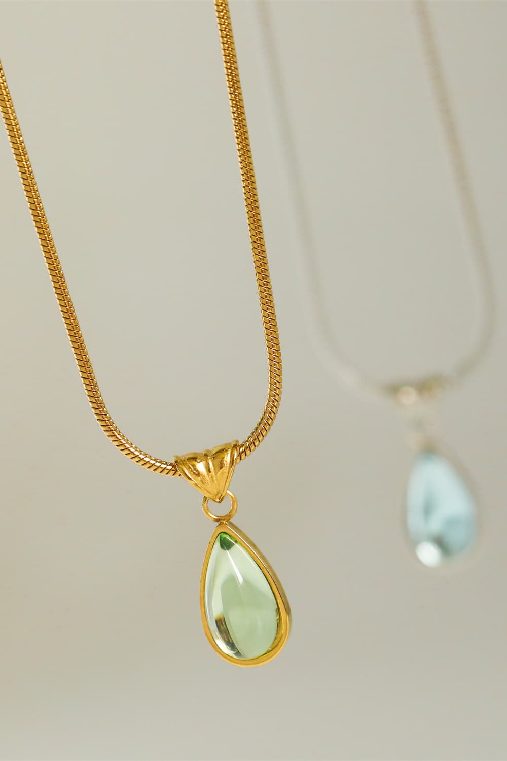 Honeybee Mumford's Teardrop Shape Pendant Necklace