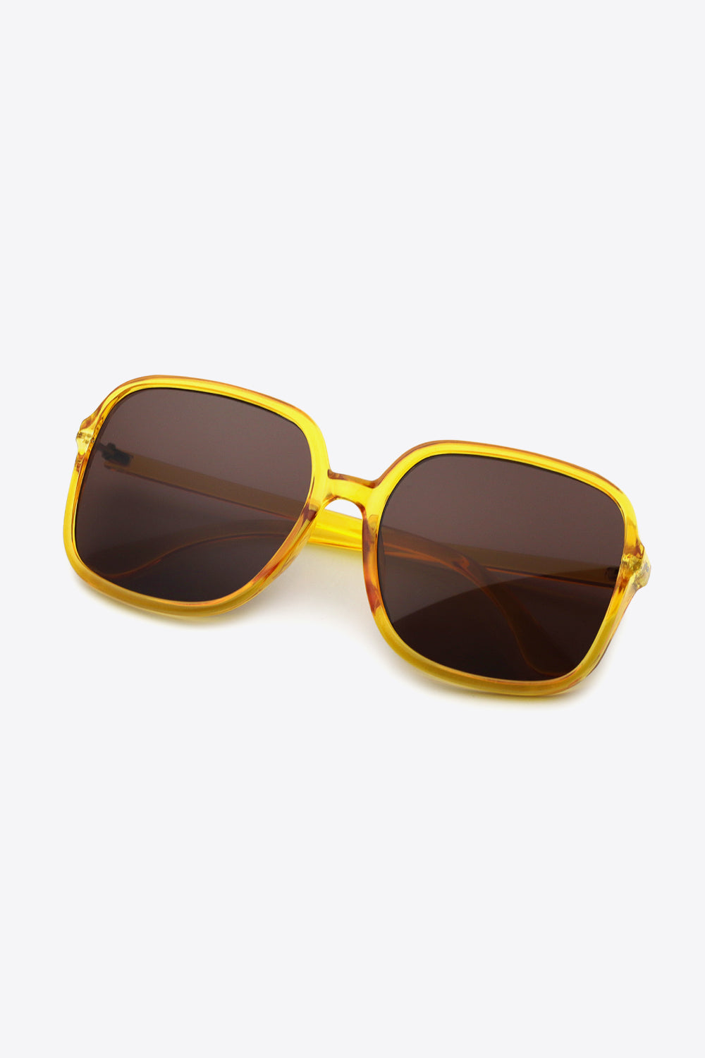 Honeybee Mumford's Square Sunglasses