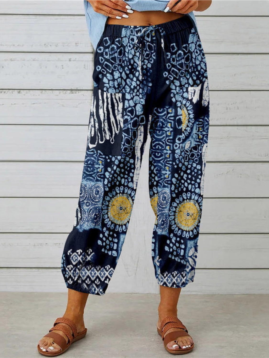 Honeybee Mumford's Printed Tied Cropped Pants