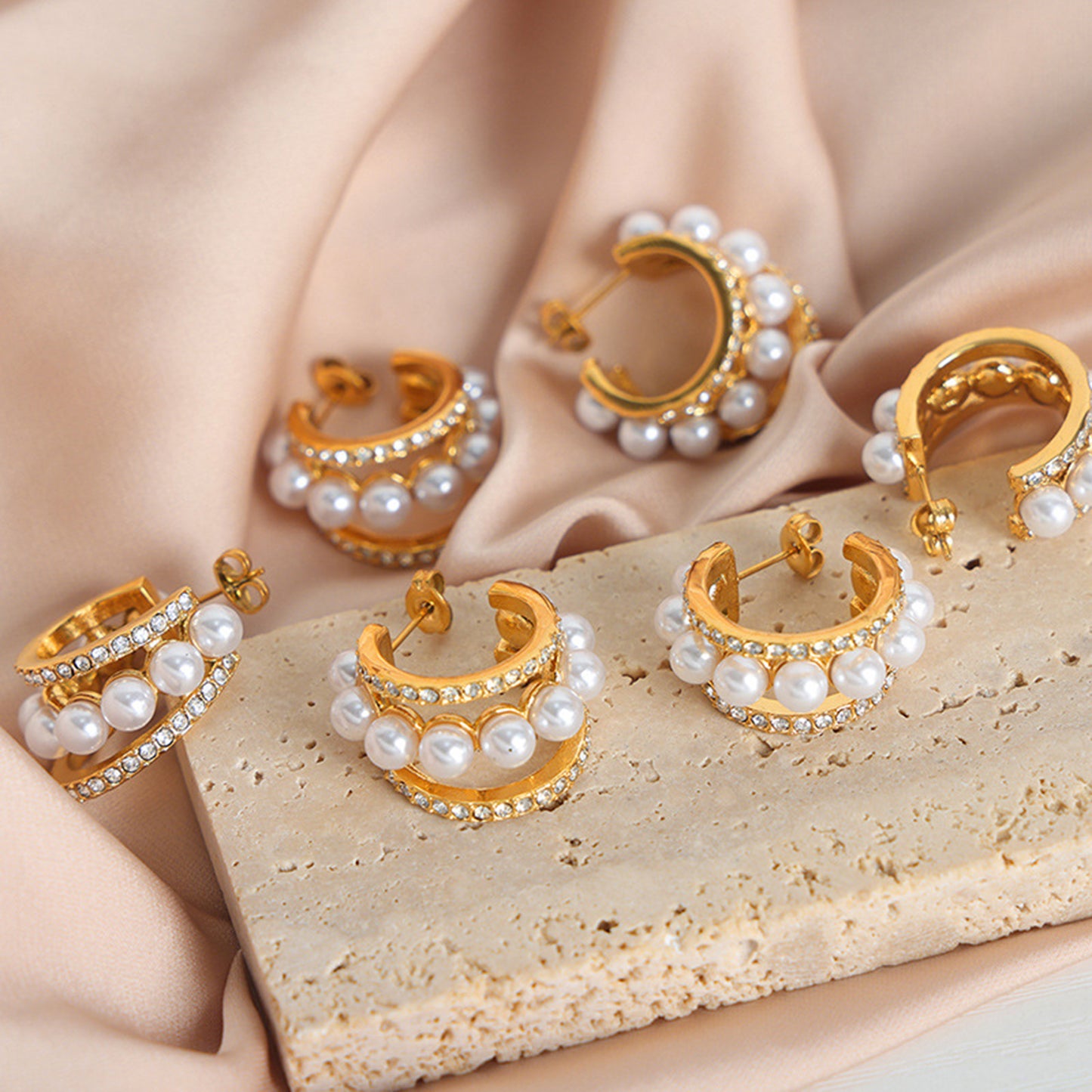 honeybee Mumford's Pearl C-Hoop Earrings