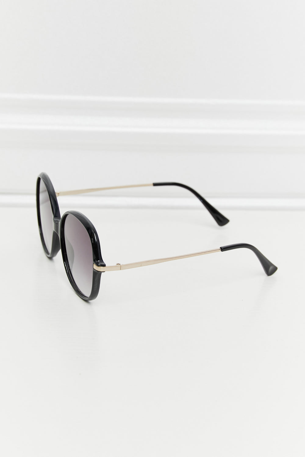 Honeybee Mumford's Metal-Plastic Hybrid Full Rim Sunglasses