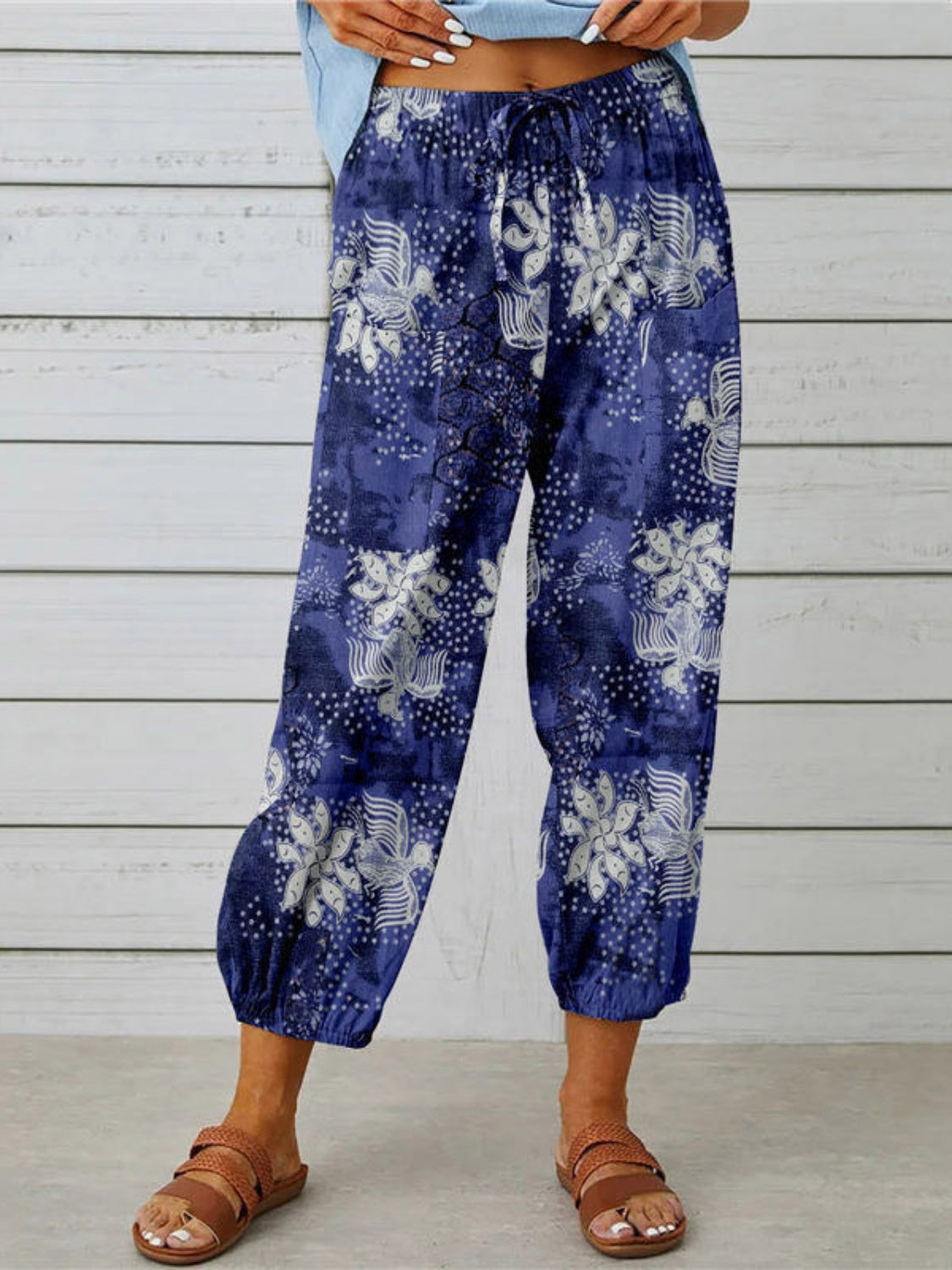 Honeybee Mumford's Printed Tied Cropped Pants