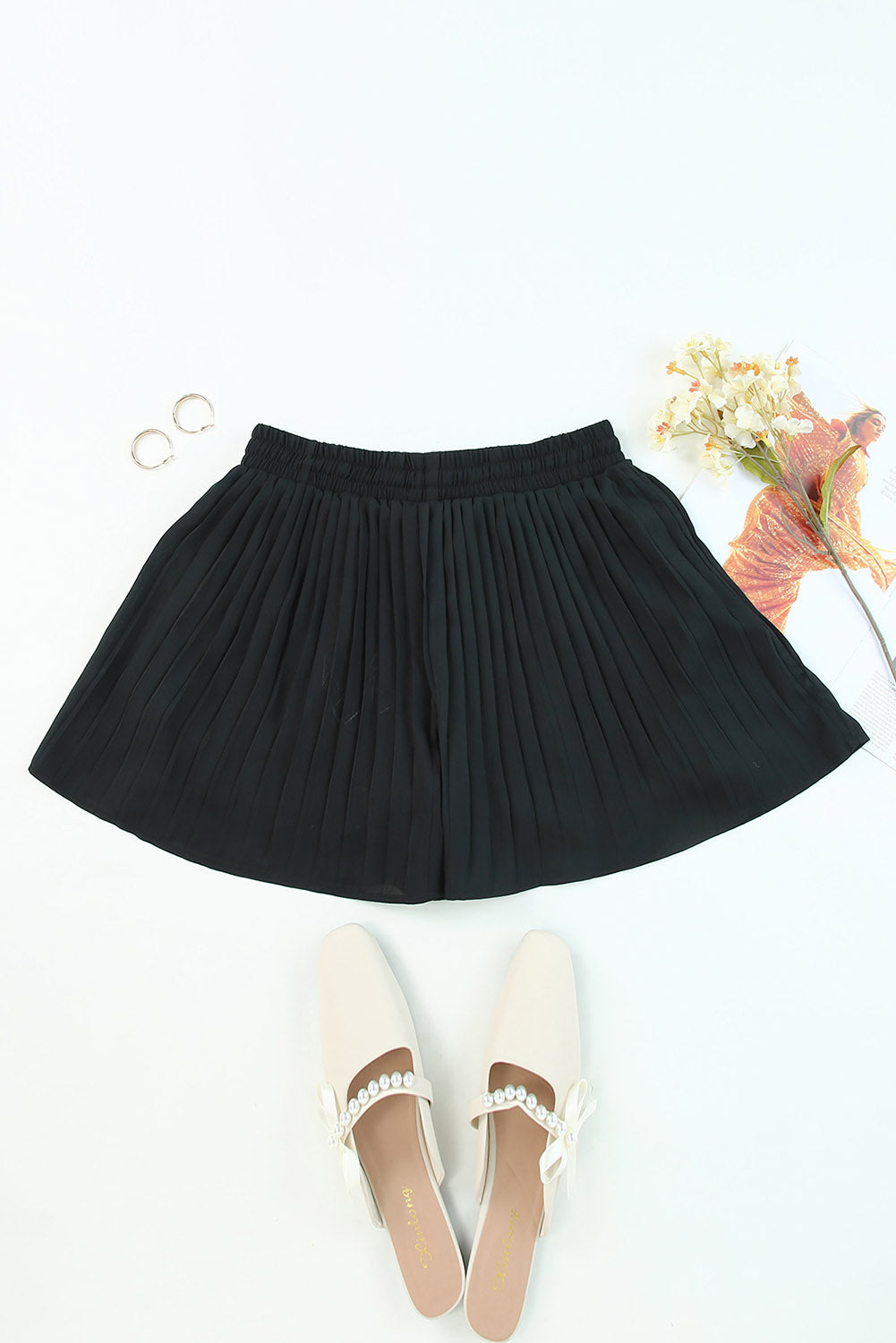 Honeybee Mumford's Black Drawstring Waist Flowy Pleated Shorts