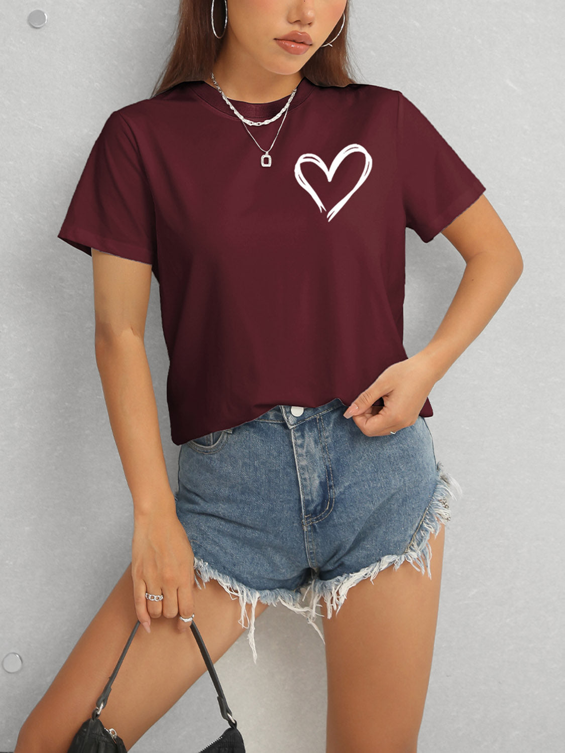 Honeybee Mumford's Heart Round Neck Short Sleeve T-Shirt