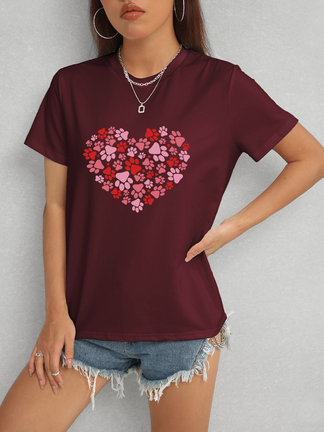 Honeybee Mumford's Heart Round Neck Short Sleeve T-Shirt