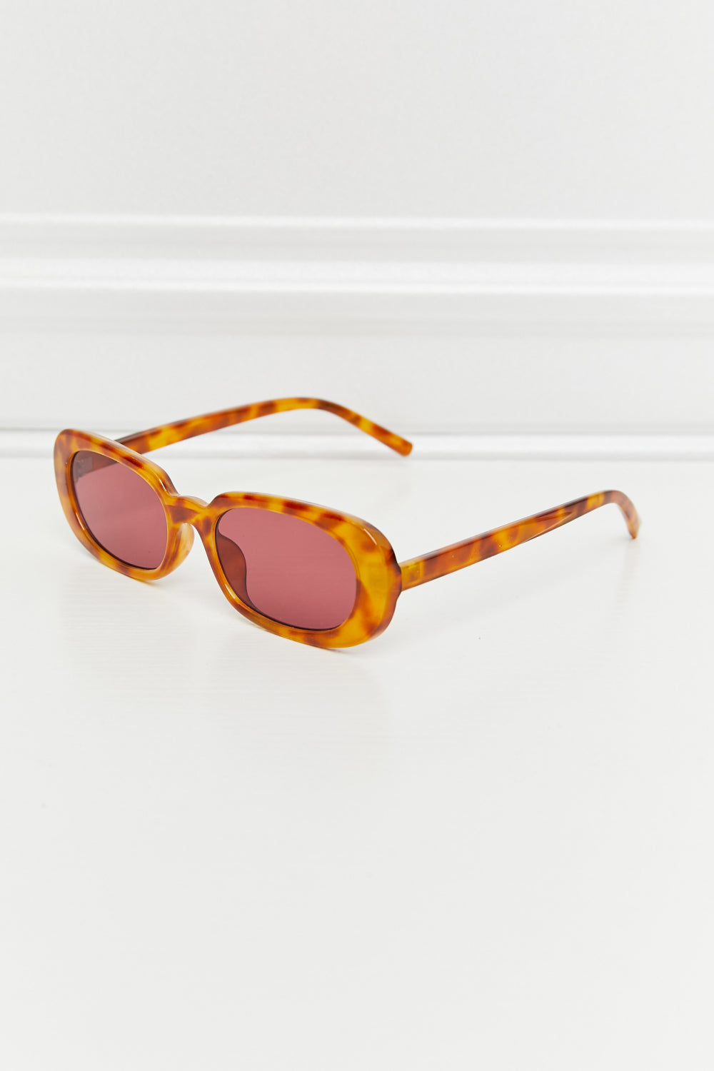 Honeybee Mumford's Oval Full Rim Sunglasses