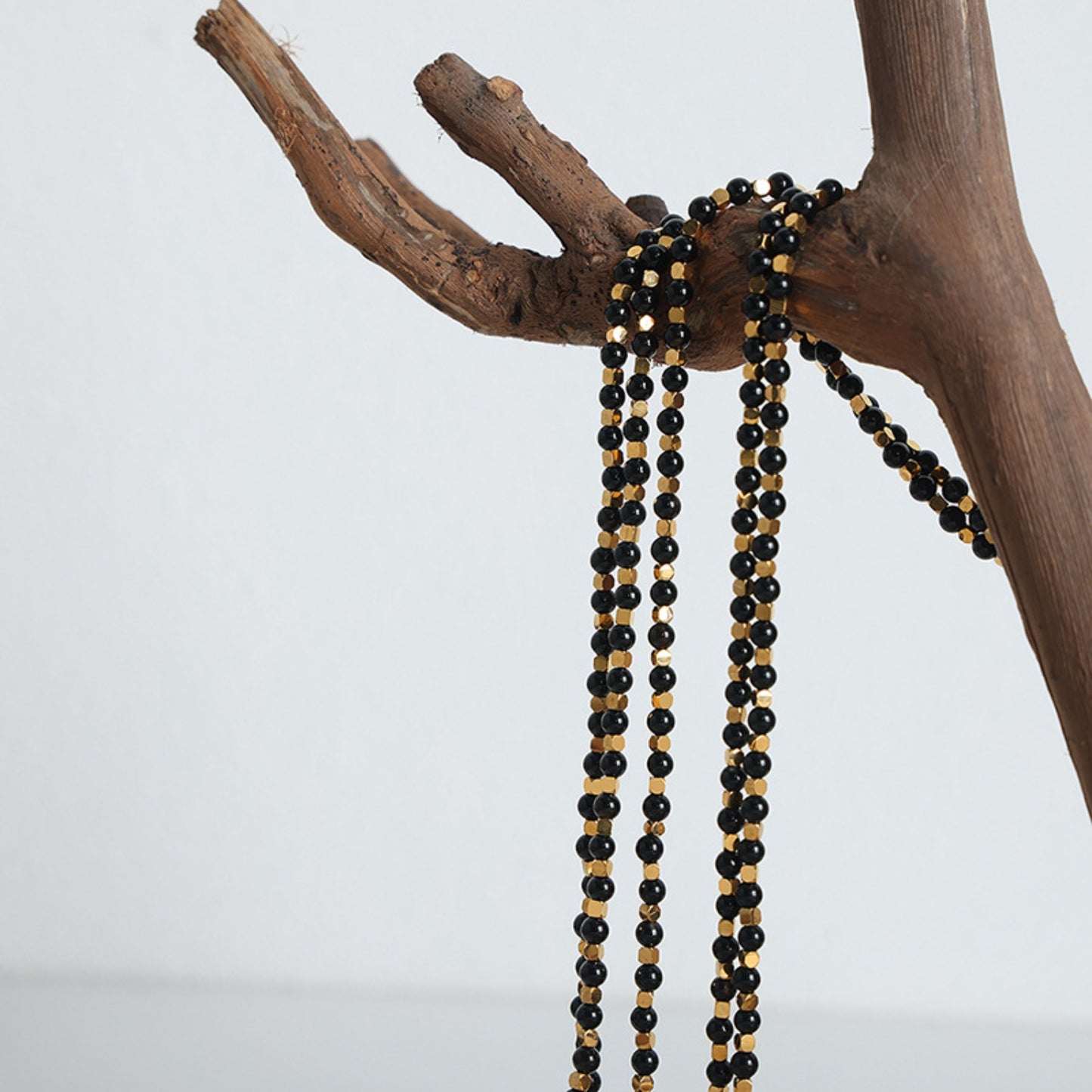 honeybee Mumford's Agate Beaded Necklace