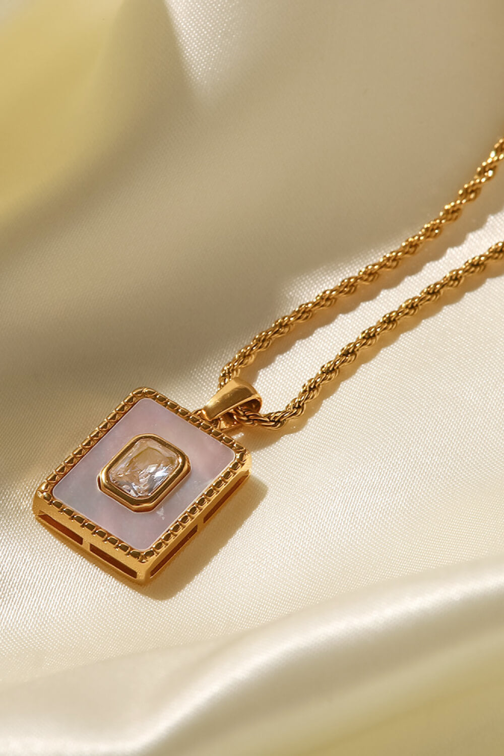 Honeybee Mumford's Square Pendant Twisted Chain Necklace