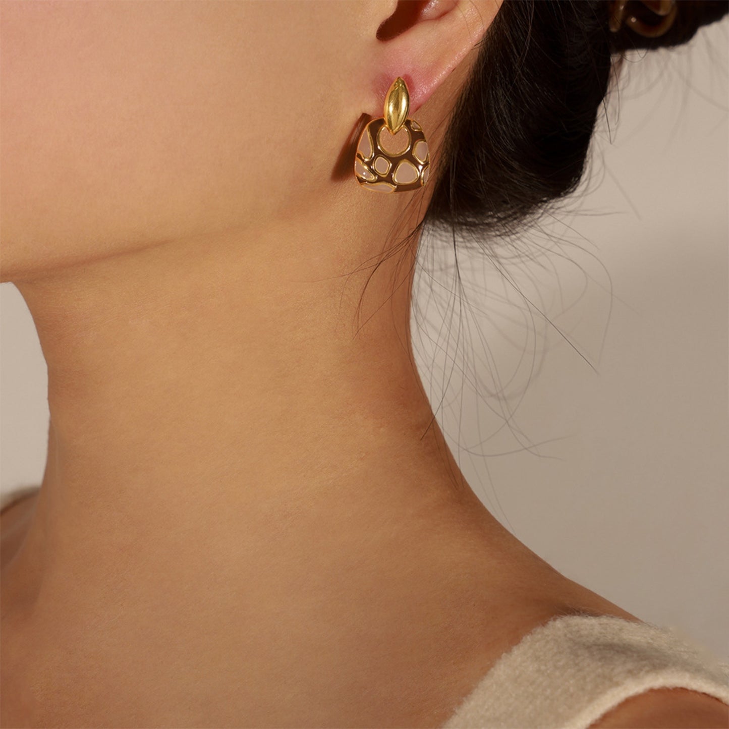 honeybee Mumford's Copper Earrings