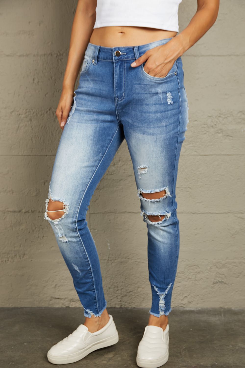 Honeybee Mumford's sky blue Faded Mid High-Rise Jeans