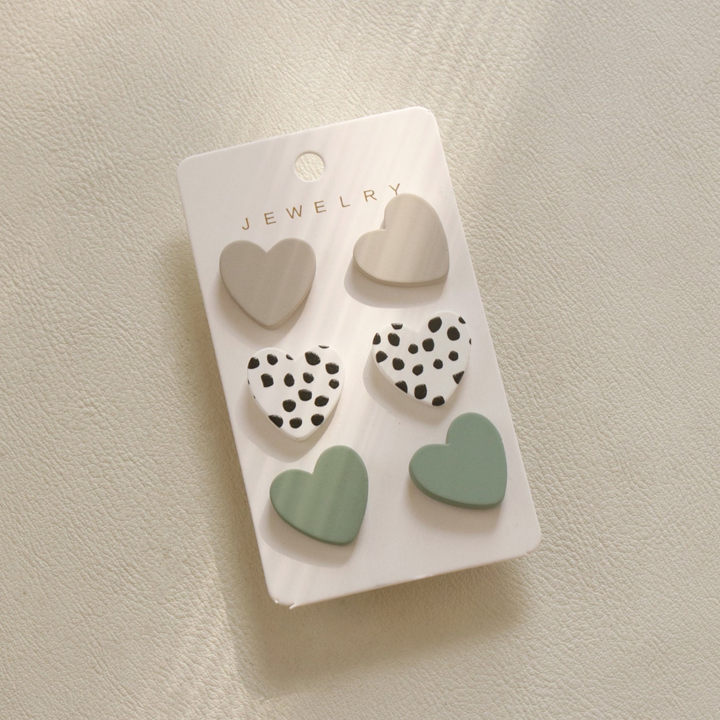 honeybee Mumford's 3 Piece Acrylic Heart Stud Earrings