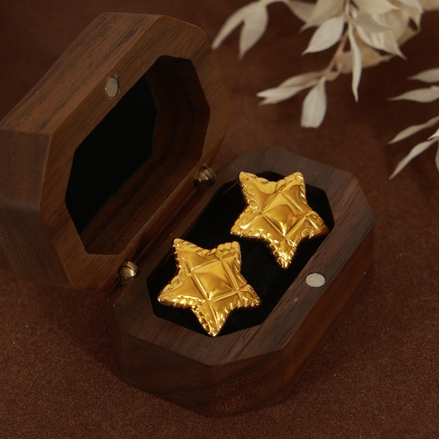 honeybee Mumford's Star Stud Earrings