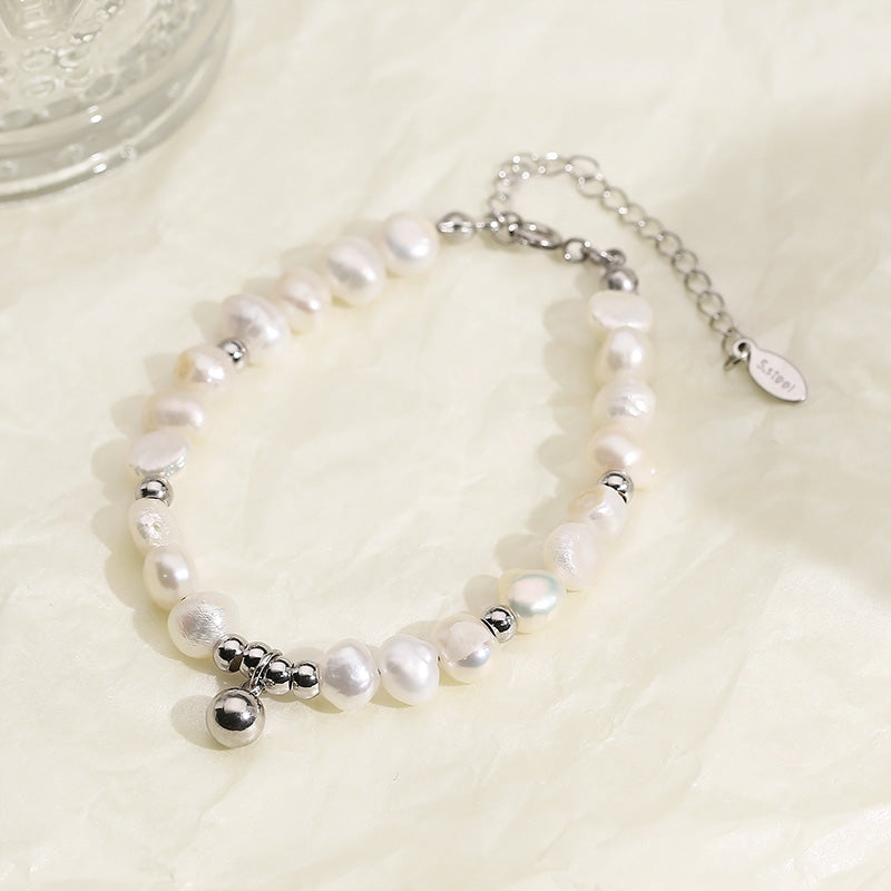 honeybee Mumford's Freshwater Pearl Bracelet