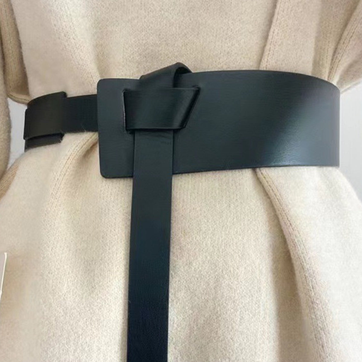 Honeybee Mumford's Knot Detail Belt