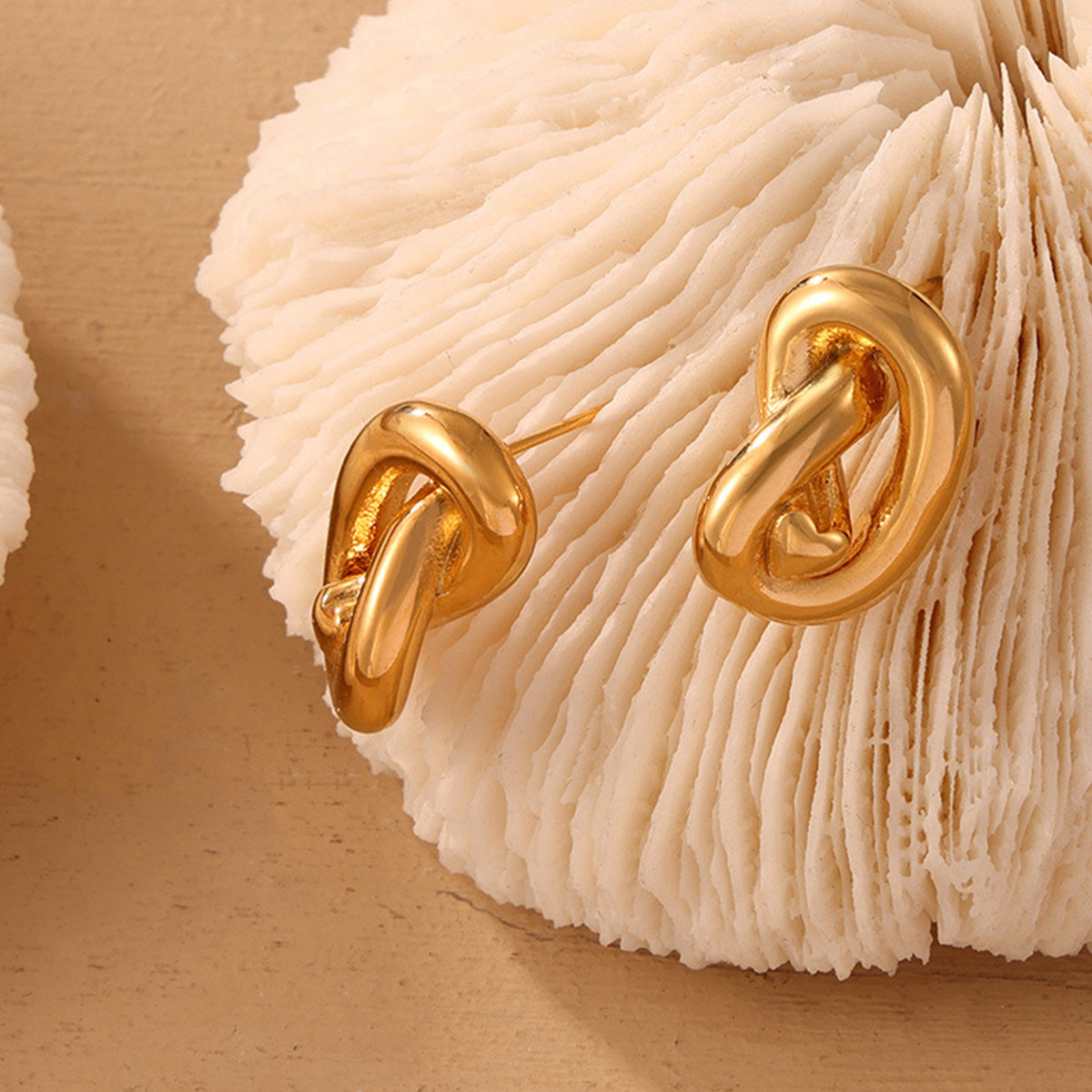 honeybee Mumford's Knot Stud Earrings