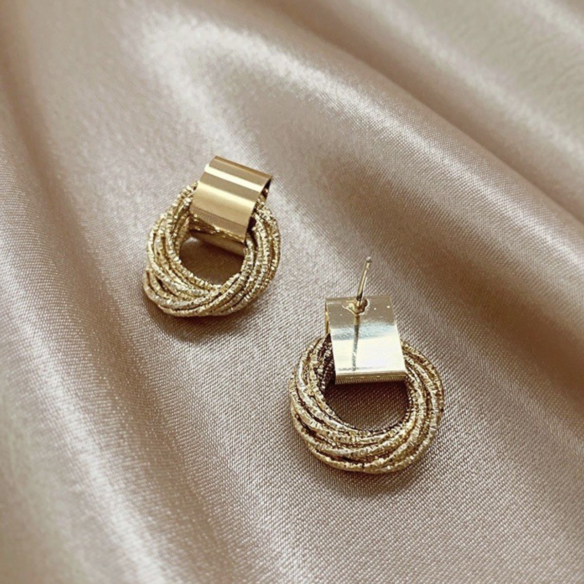 honeybee Mumford's Alloy Gold-Plated Drop Earrings