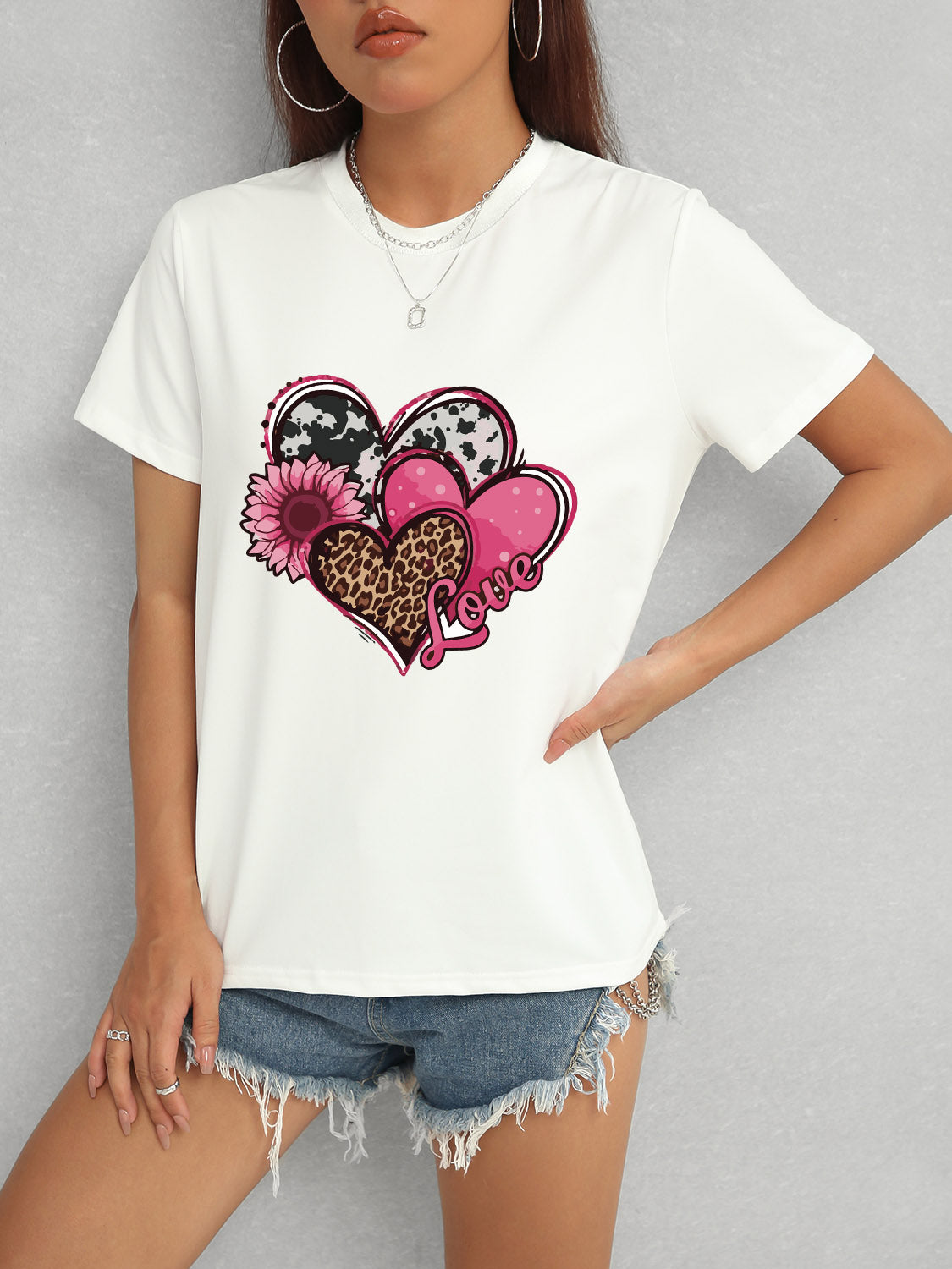 Honeybee Mumford's Heart Round Neck Short Sleeve T-Shirt