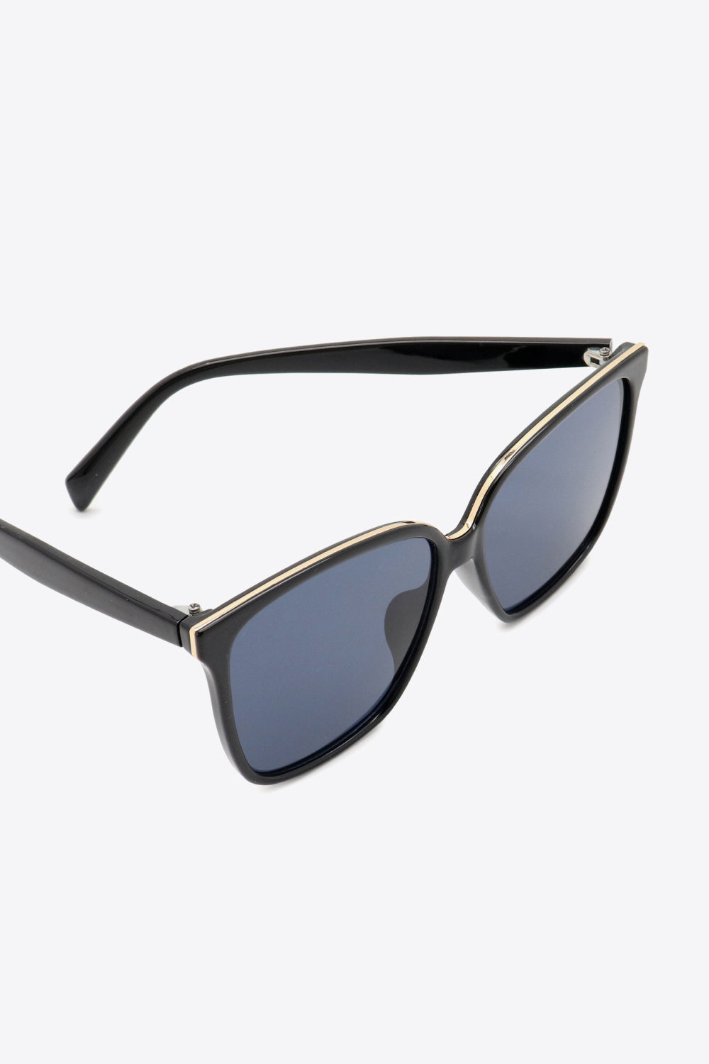 Honeybee Mumford's Frame Wayfarer Sunglasses