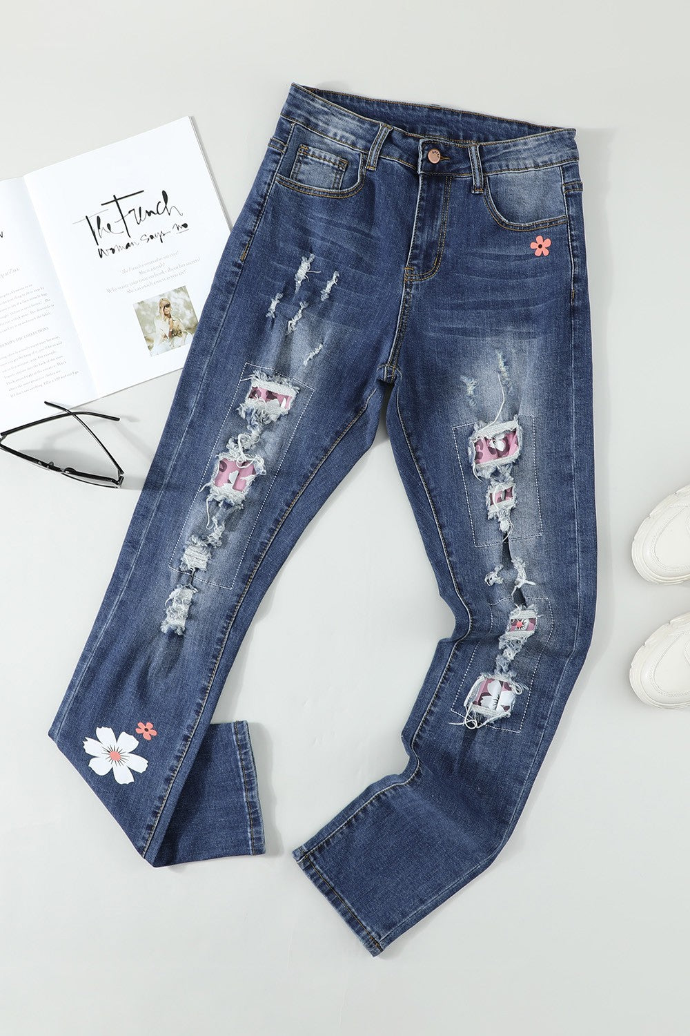 Honeybee Mumford's Distressed Buttoned Jeans with Pockets