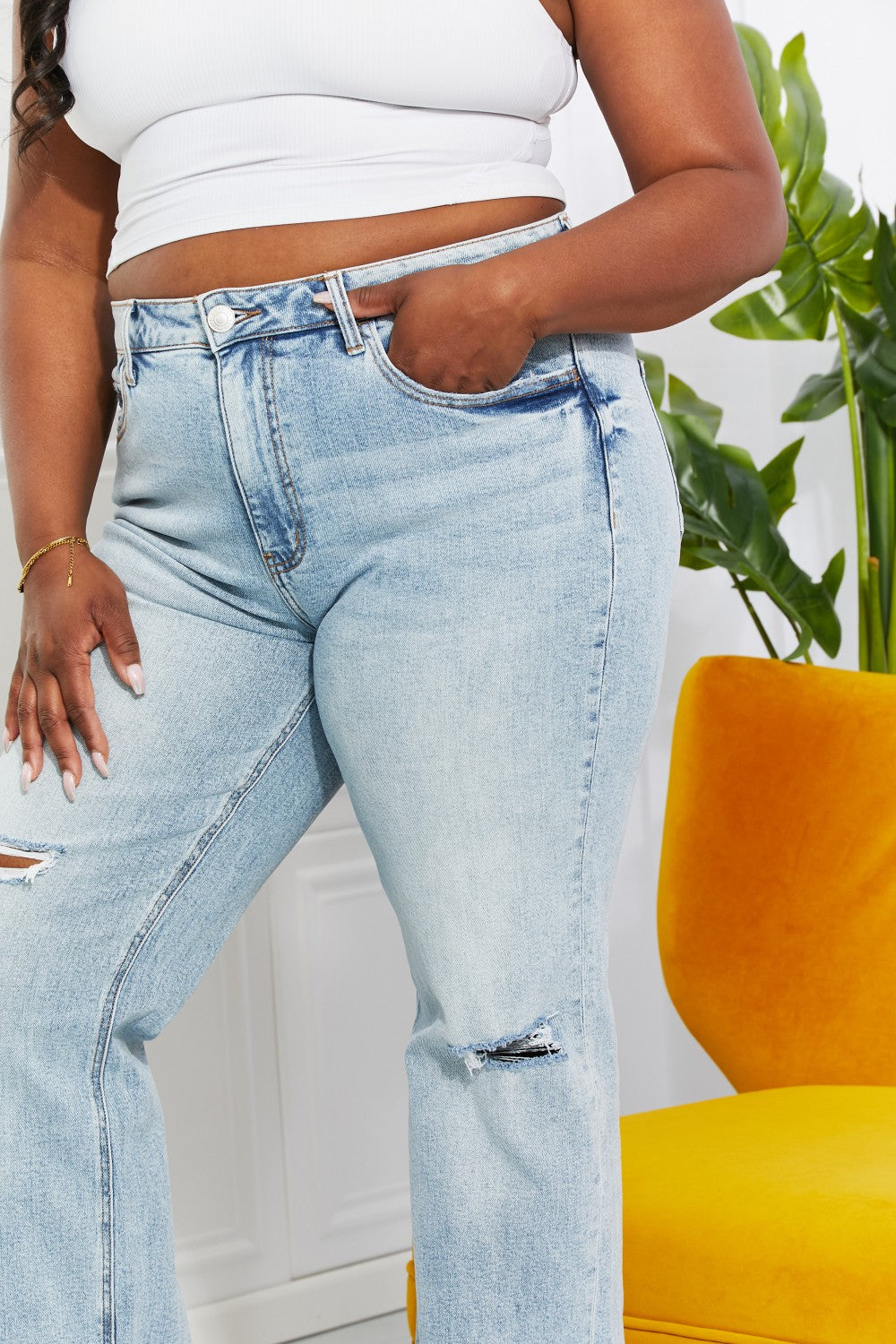 Honeybee Mumford's Full Size 90's Jeans