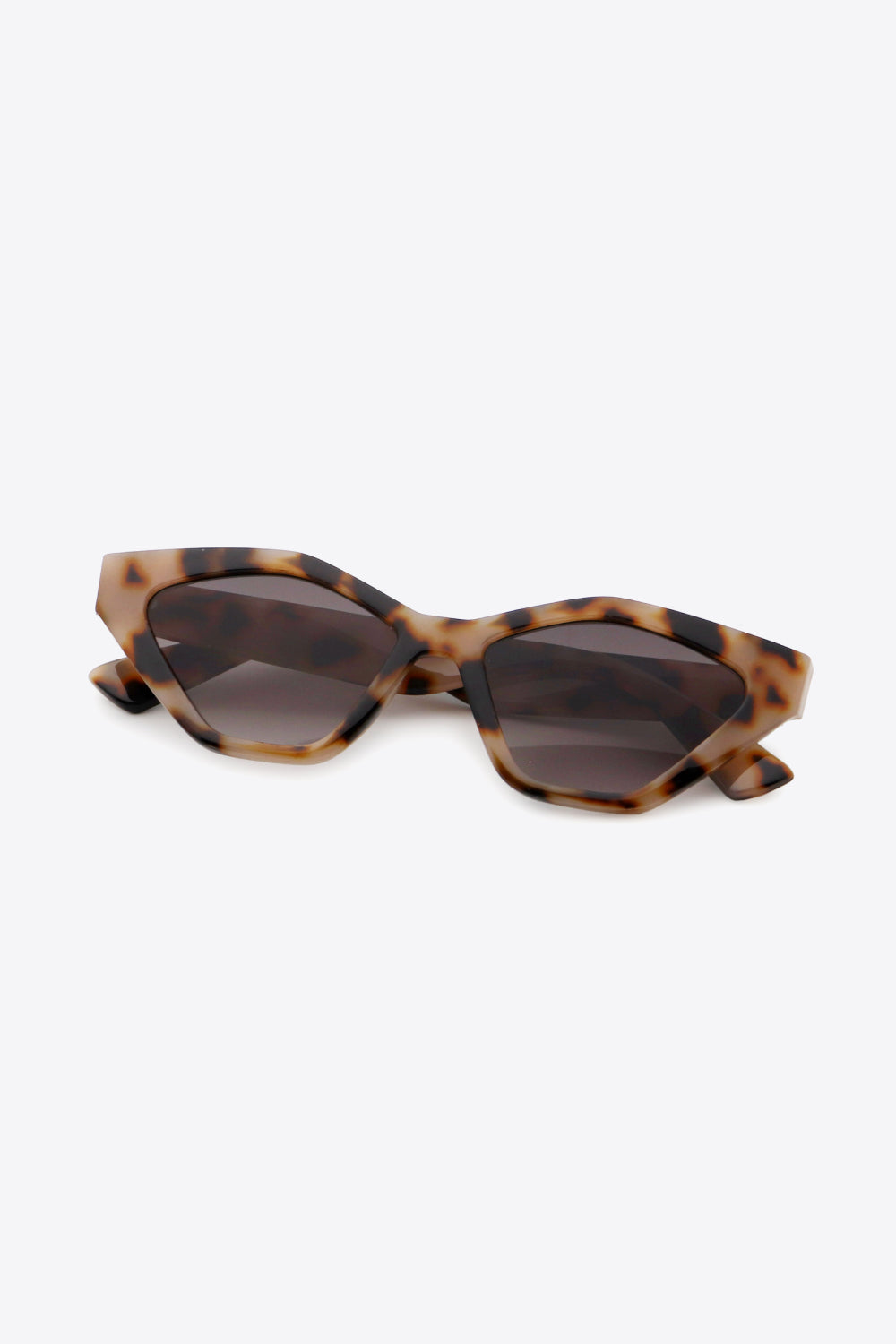 Honeybee Mumford's Cat Eye Sunglasses