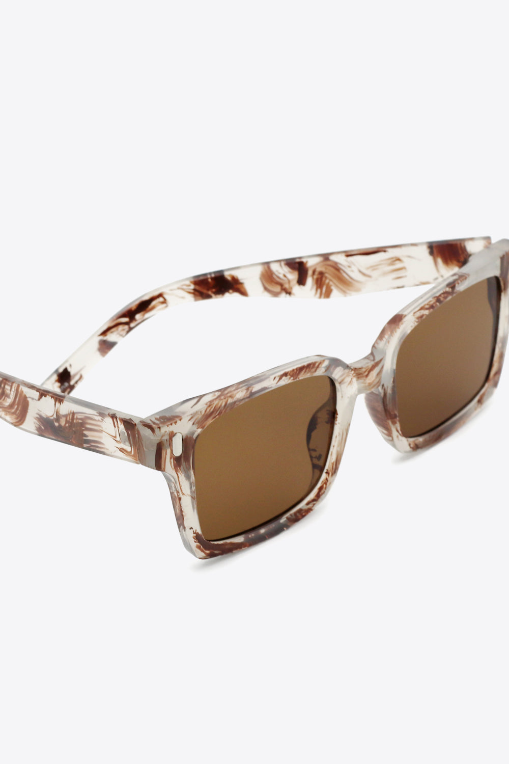 Honeybee Mumford's UV400 Square Sunglasses