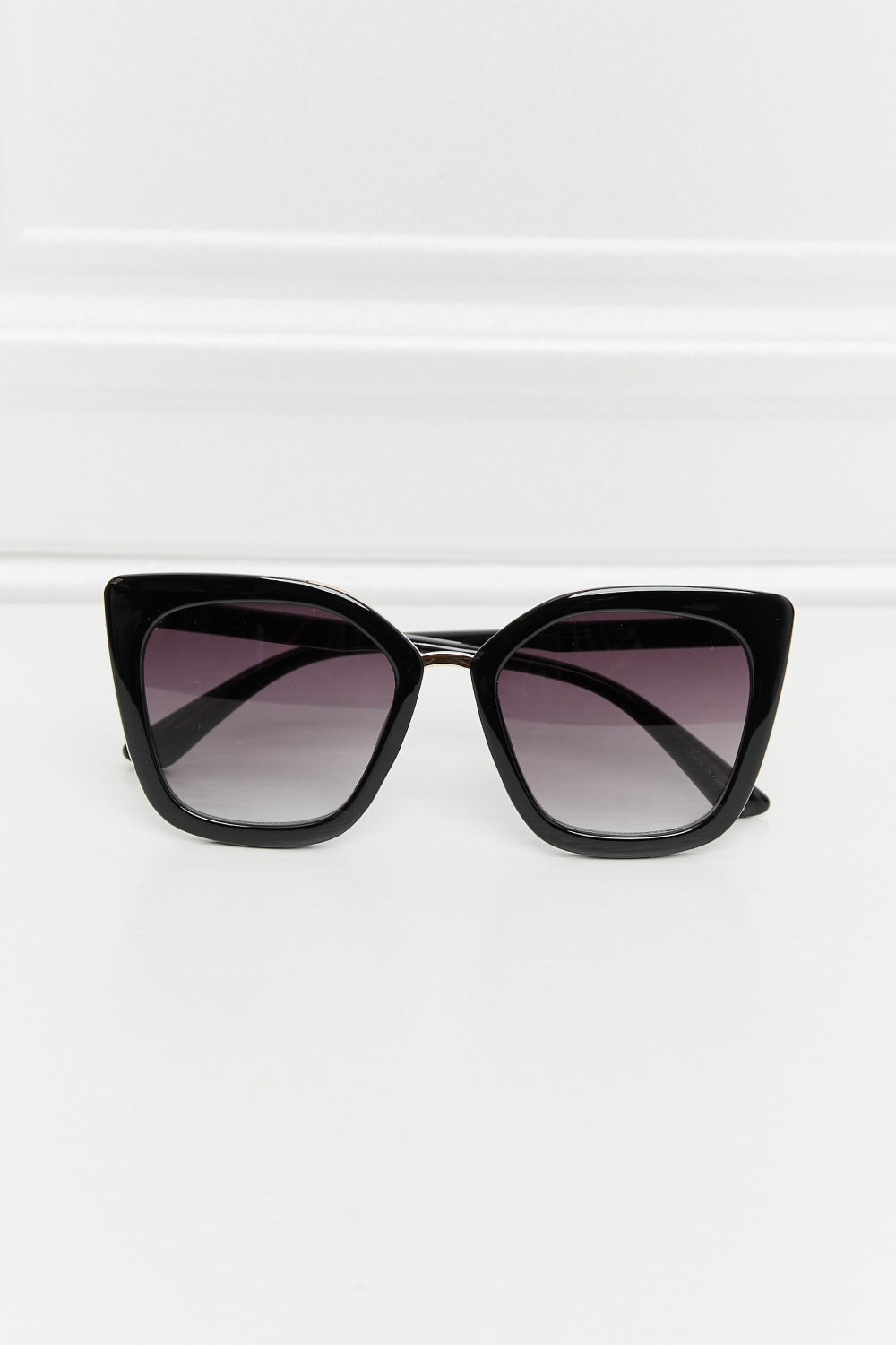 Honeybee Mumford's Cat Eye Full Rim Sunglasses