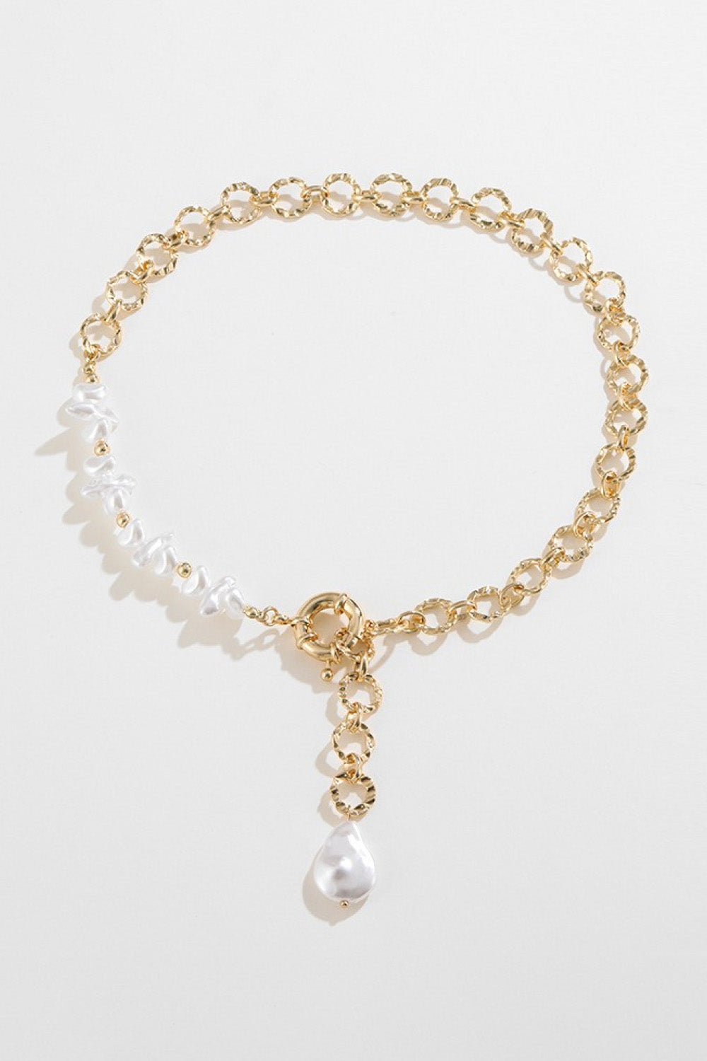 honeybee Mumford's Freshwater Pearl Necklace