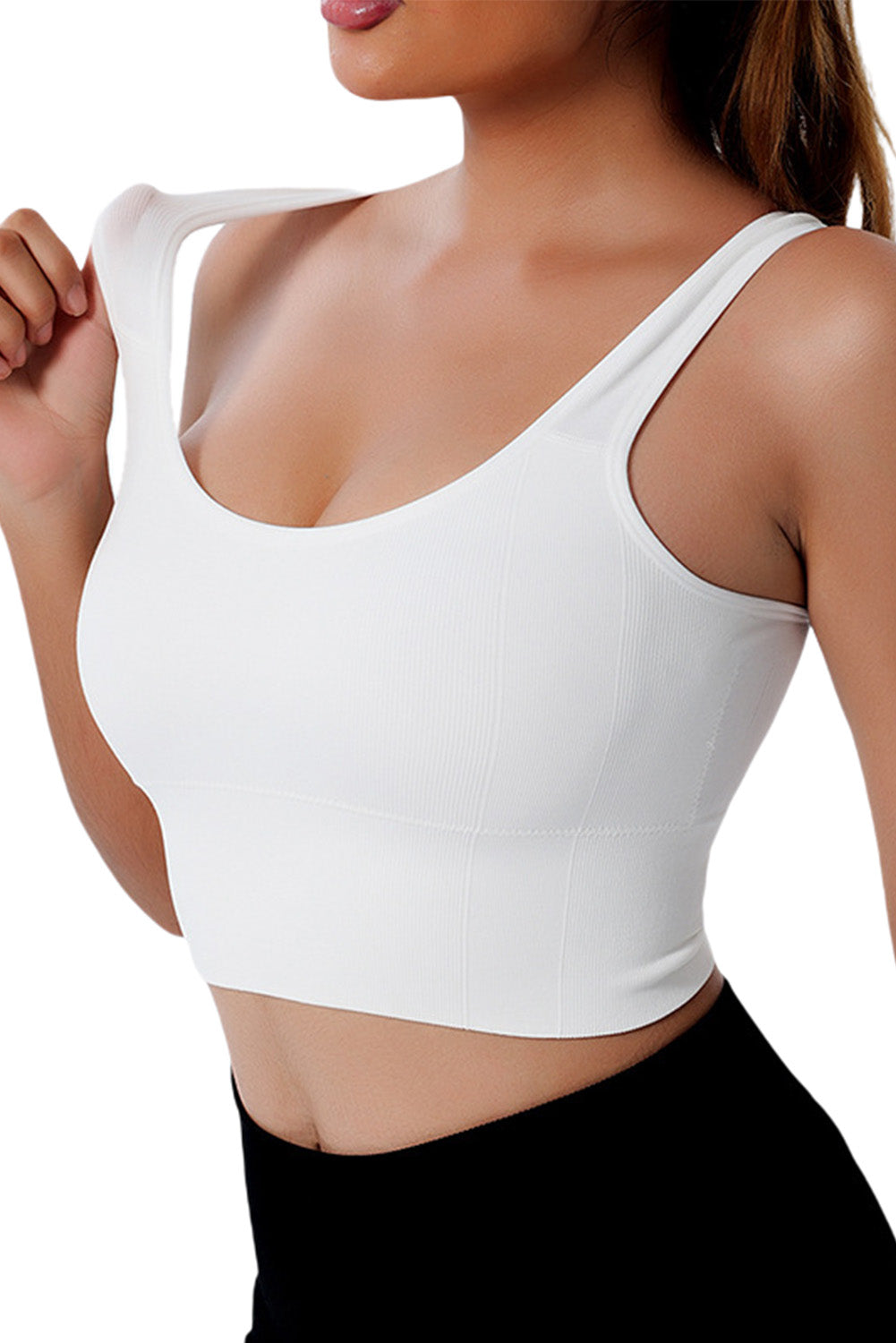 Honeybee Mumford's White Seamless U Neck Sleeveless Cropped Yoga Top