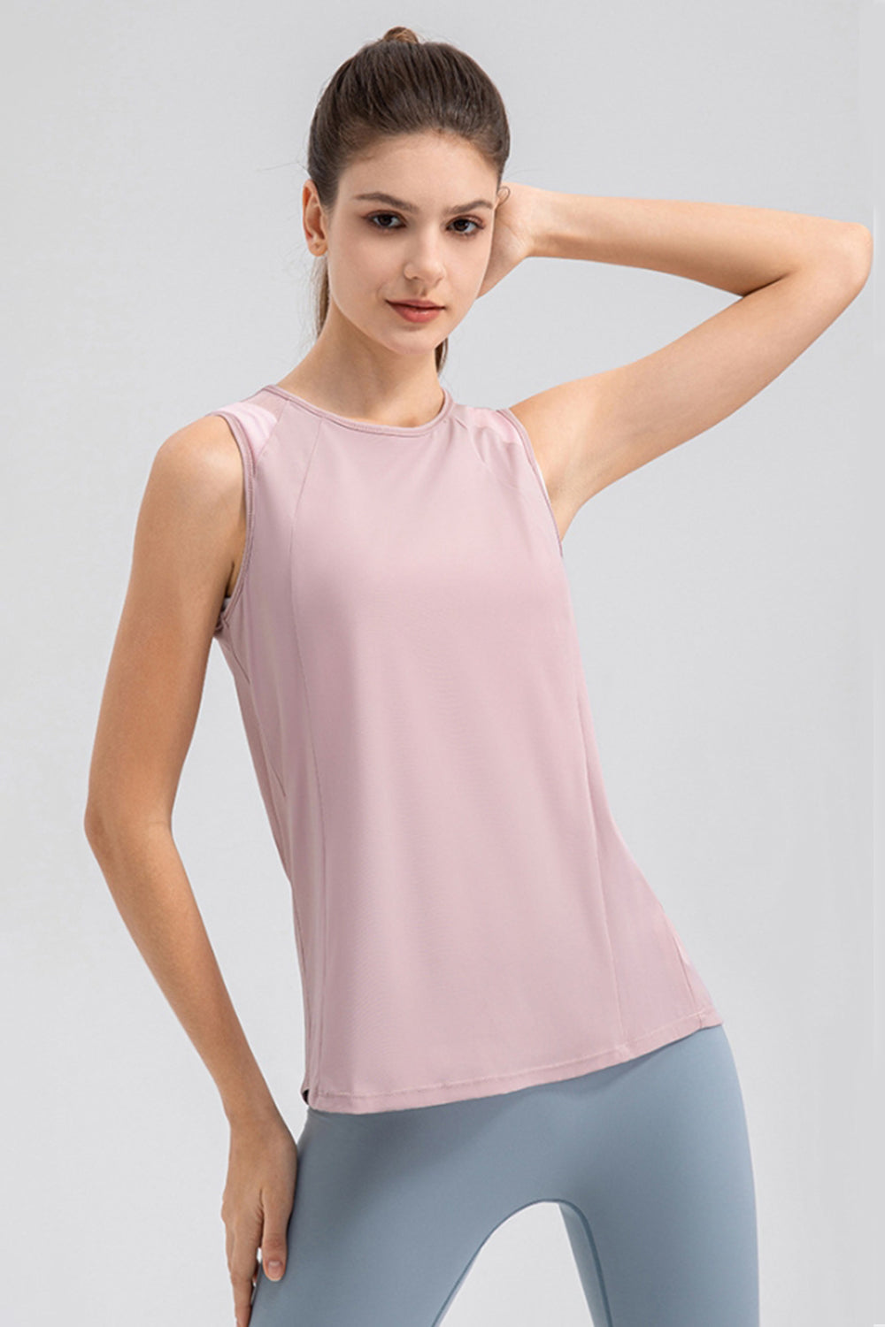 Honeybee Mumford's Round Neck Wide strap Active Tank