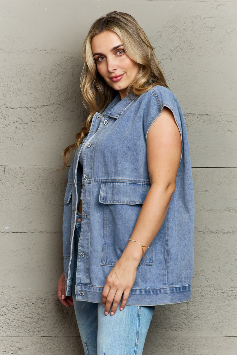 Honeybee Mumford's Collared Neck Sleeveless Denim Top with Pockets