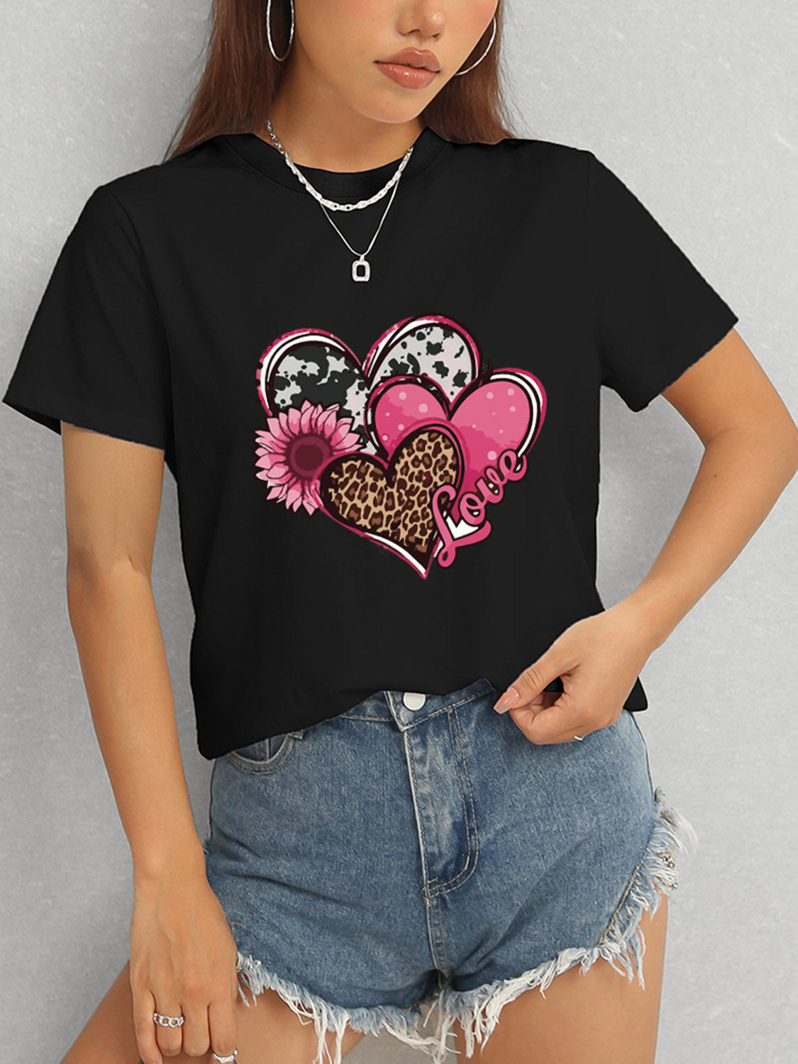 Honeybee Mumford's Heart Round Neck Short Sleeve T-Shirt