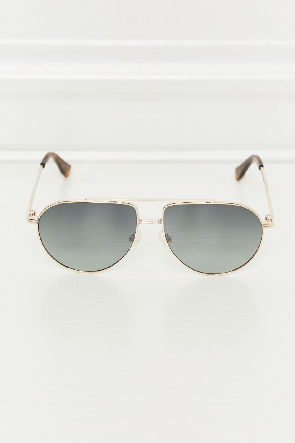 Honeybee Mumford's TAC Polarization Lens Aviator Sunglasses