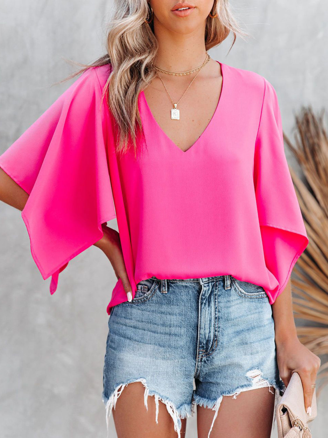 Honeybee Mumford's V-Neck Half Sleeve Blouse