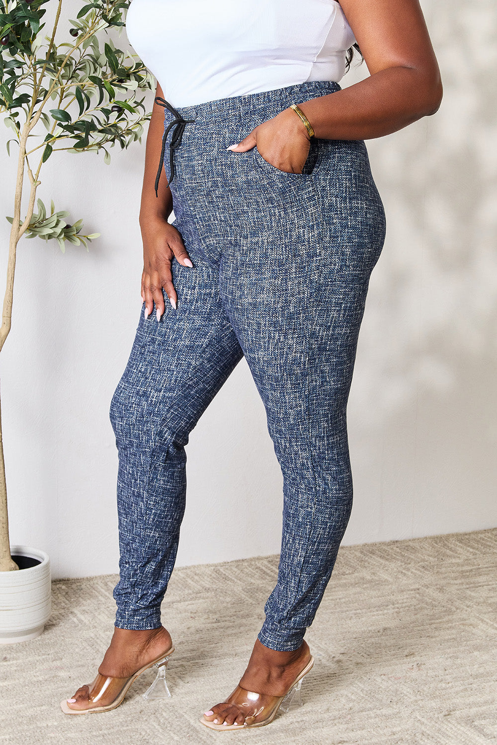 Honeybee Mumford's LOVEIT Heathered Drawstring Leggings with Pockets