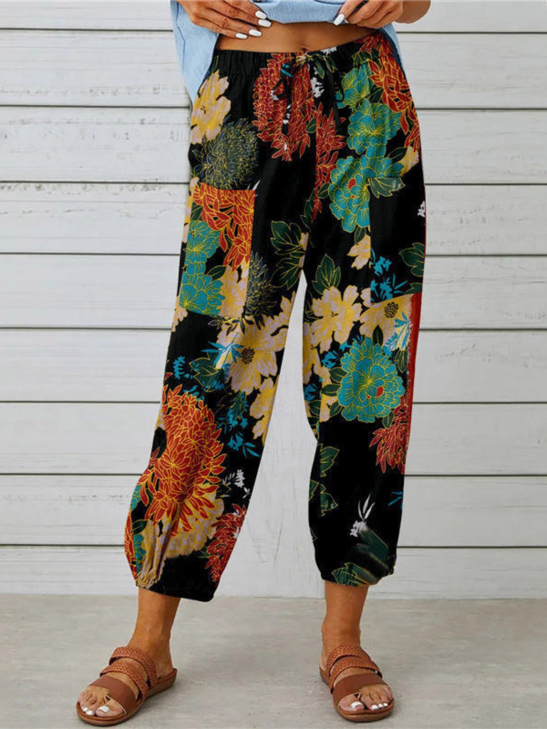 Honeybee Mumford's Printed Tied Cropped Pants