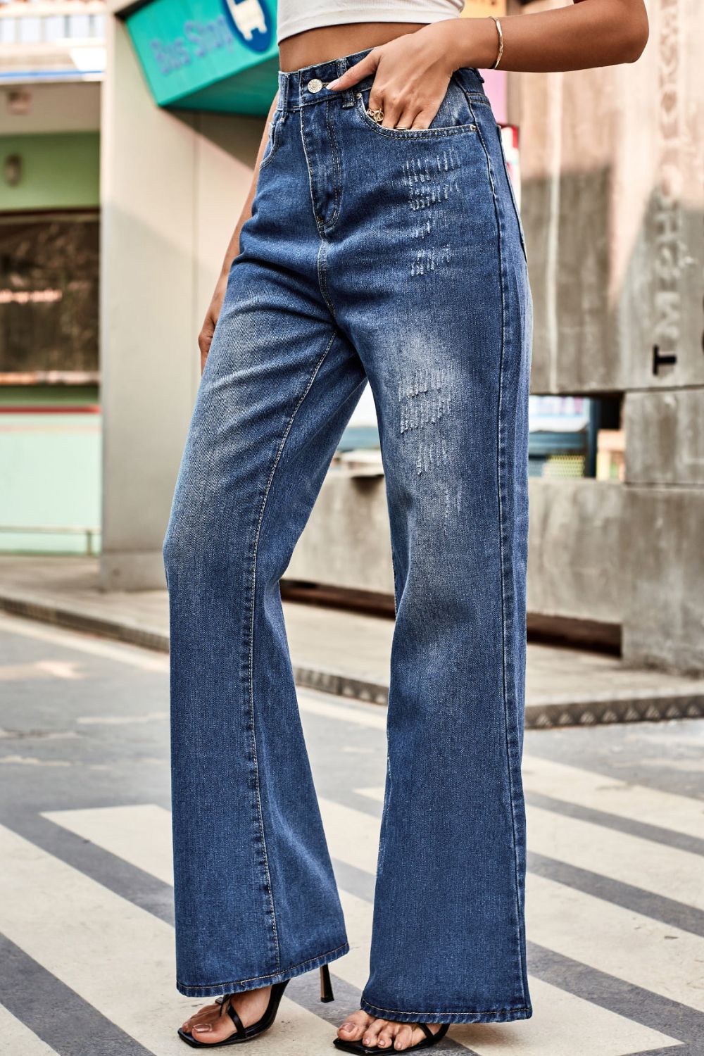 Honeybee Mumford's Buttoned Loose Fit Jeans with Pockets