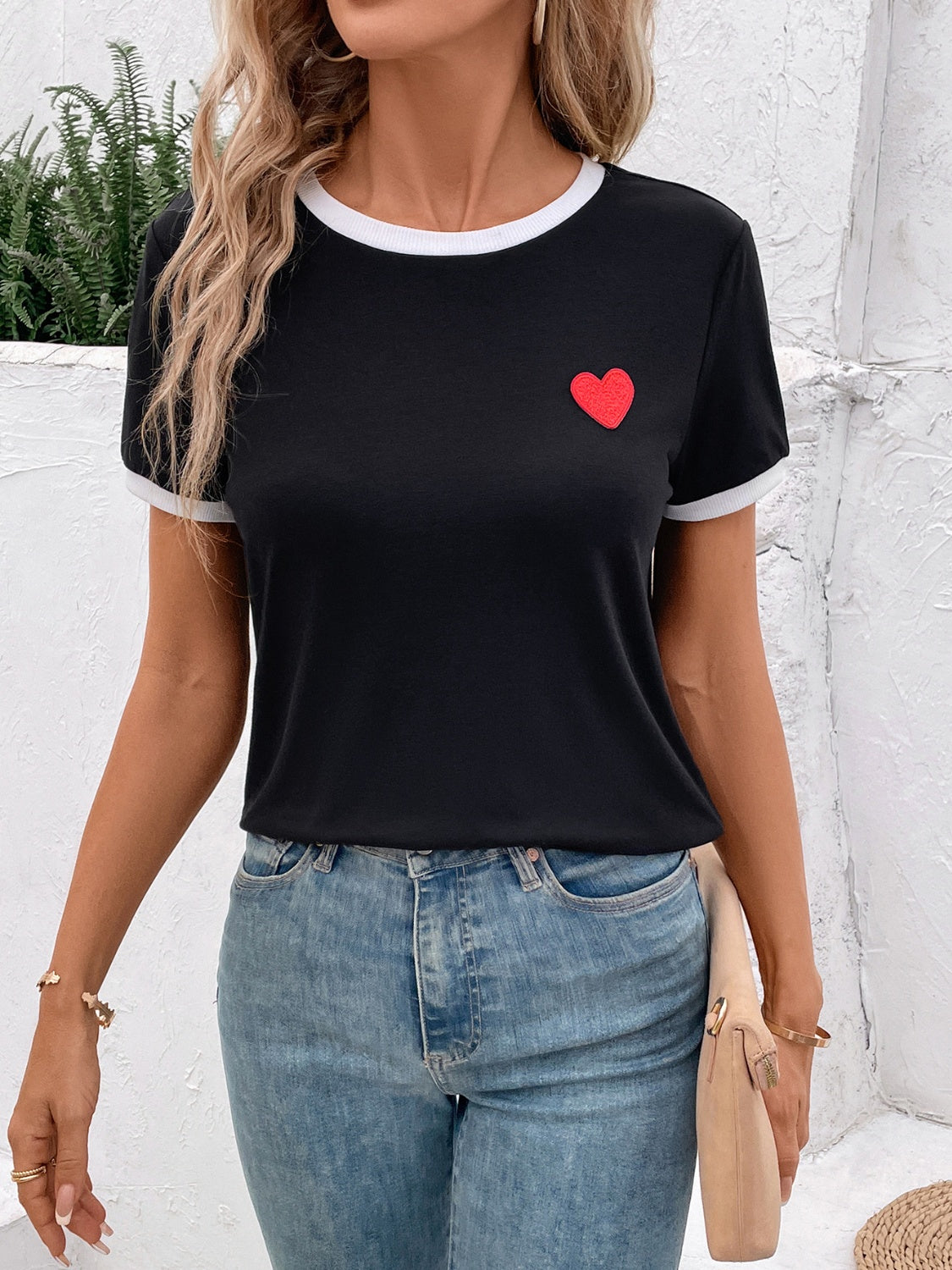 Honeybee Mumford's Heart Round Neck Short Sleeve T-Shirt