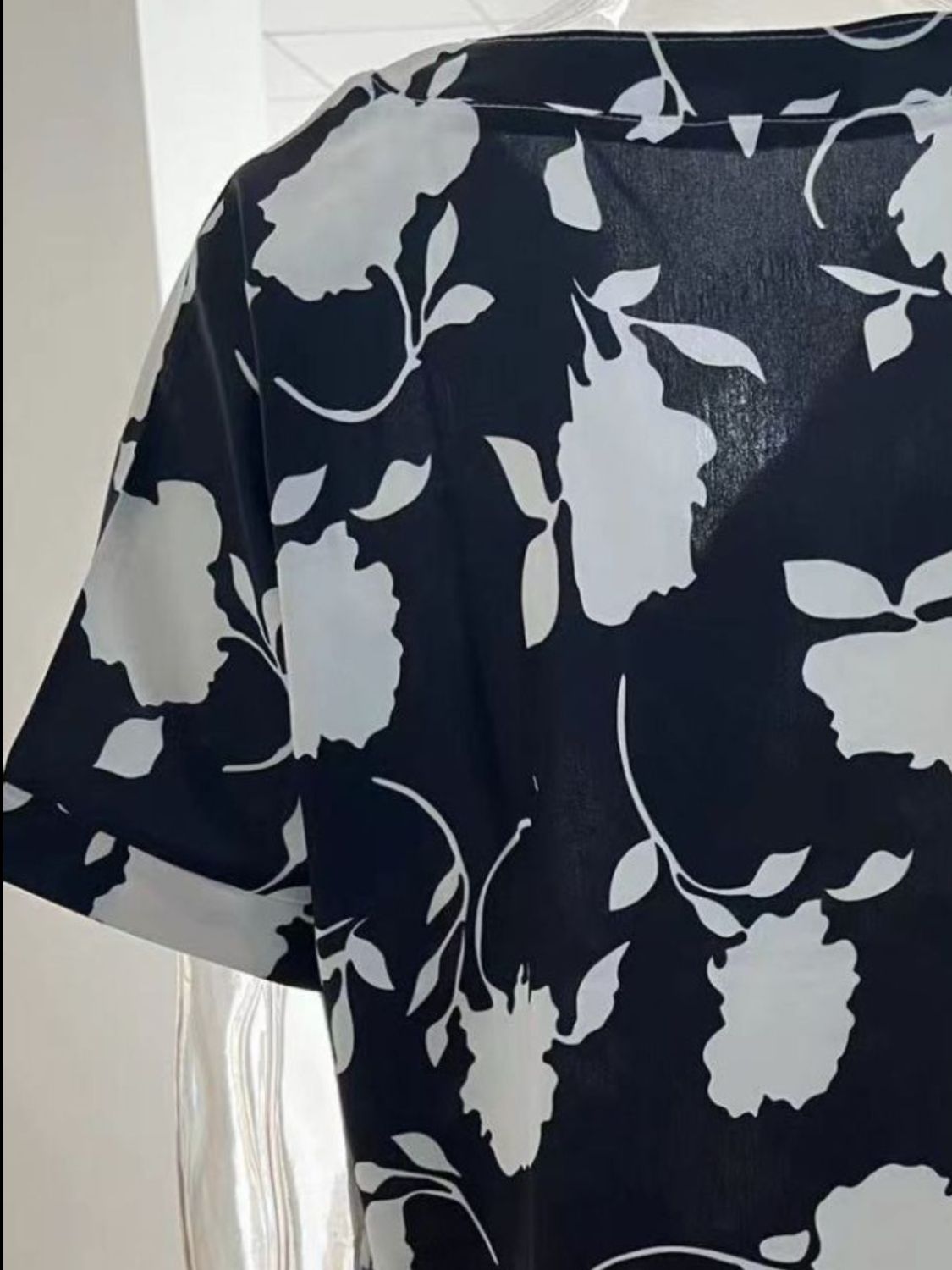 Honeybee Mumford's Printed Notched Short Sleeve Blouse