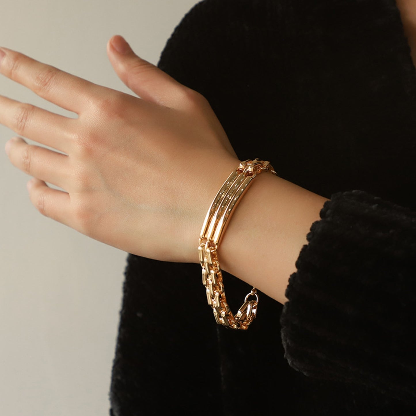 honeybee Mumford's Gold-Plated Chain Bracelet