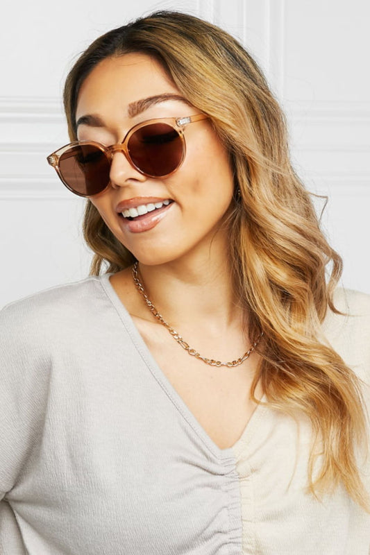 Honeybee Mumford's Round Full Rim Frame Sunglasses