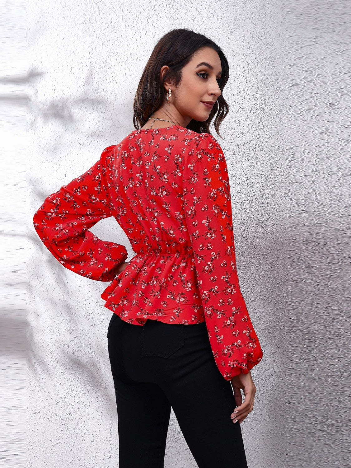 Honeybee Mumford's Floral V-Neck Balloon Sleeve Peplum Blouse